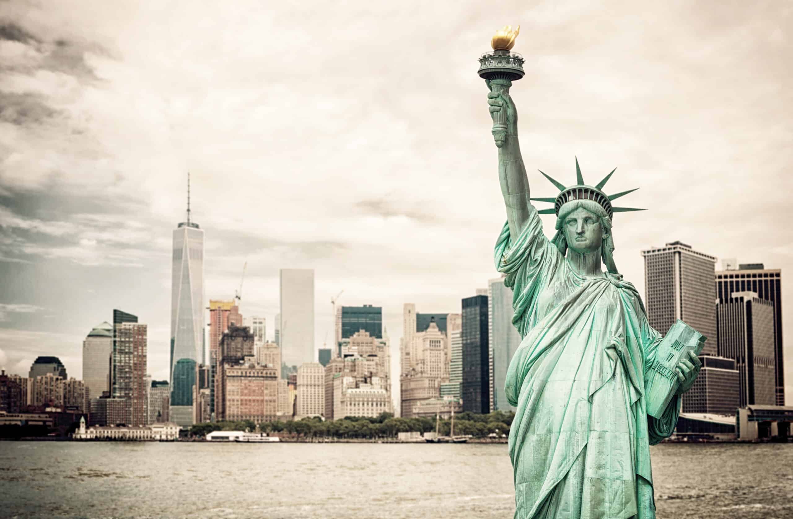 International Removals & Shipping to USA - Expert Movers & Packers